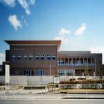 東コミュニティセンターの外観写真