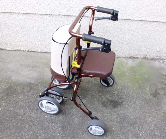 歩行補助カート