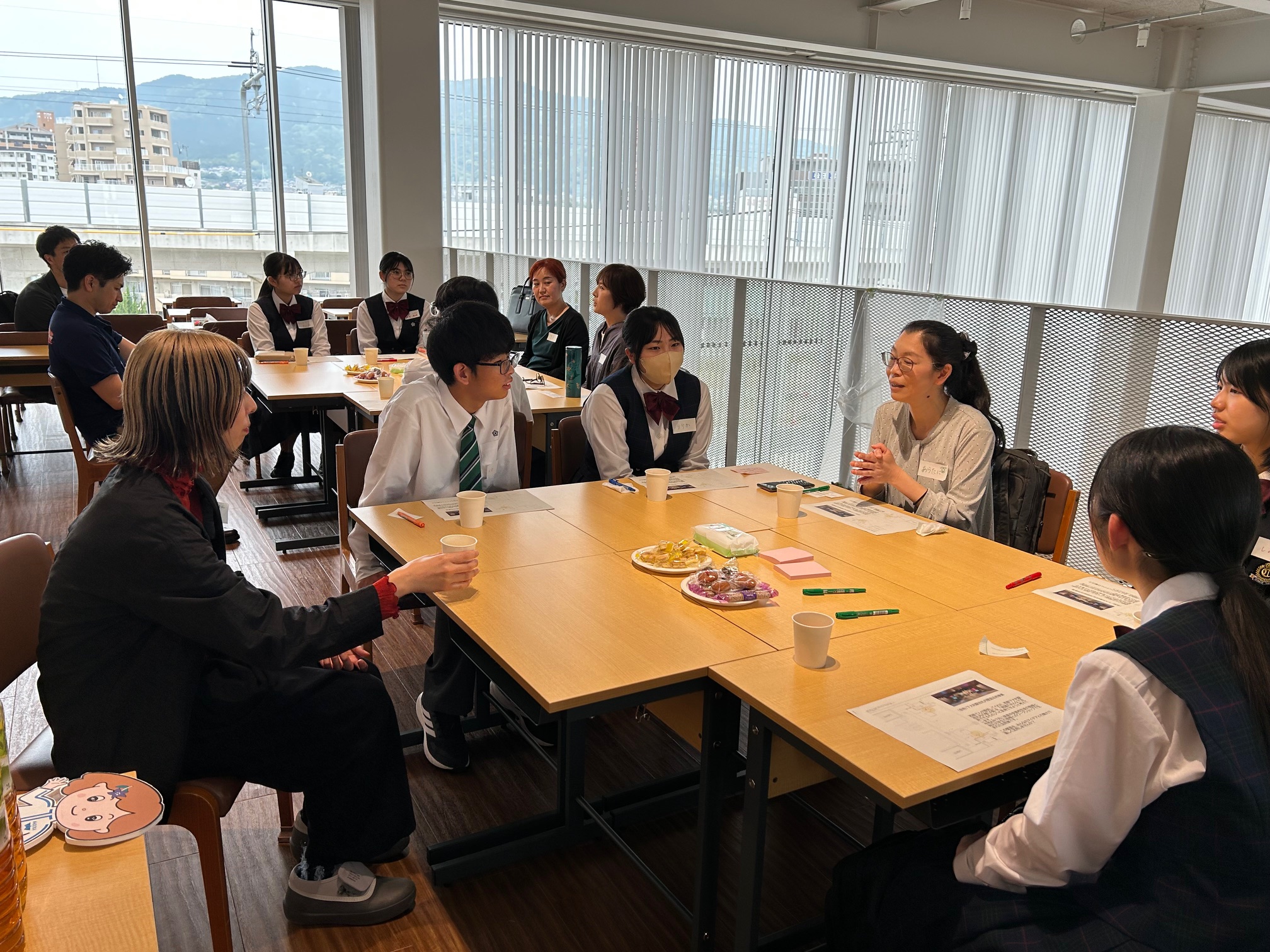 下大利駅壁面03