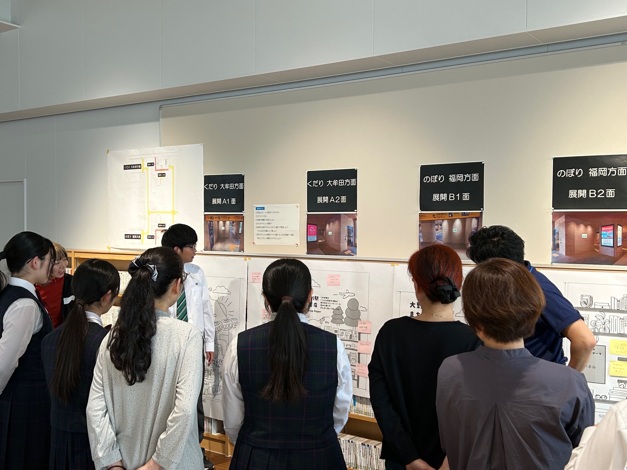 下大利駅壁面04