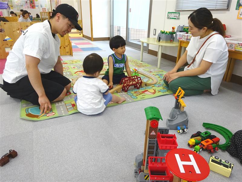 親子サロン電車