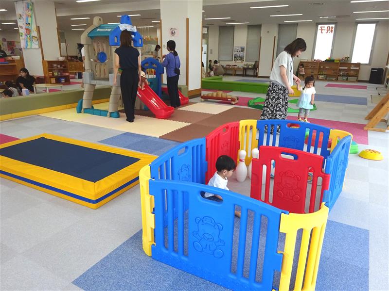 親子サロン運動遊び